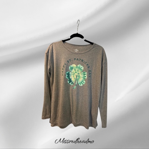 Gray Long Sleeve St. Patrick's Day Tee - Picture 1 of 3